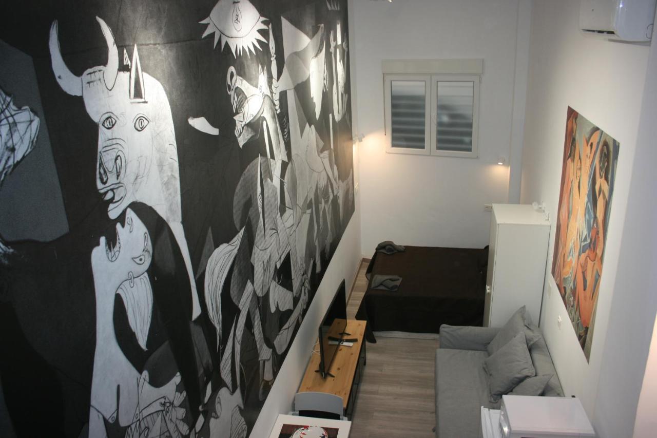 Golondrinas De Malaga "Apartamentos Con Mucho Arte" Y Terraza Solarium En Coliving Екстер'єр фото