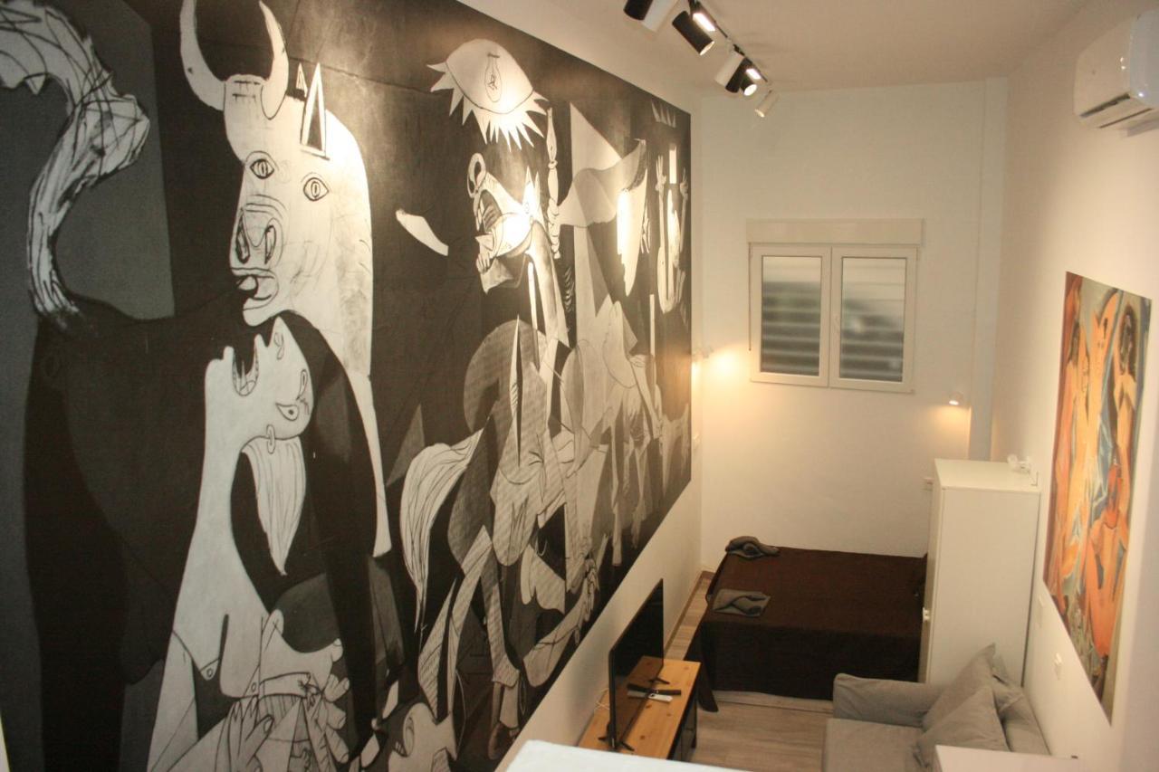 Golondrinas De Malaga "Apartamentos Con Mucho Arte" Y Terraza Solarium En Coliving Екстер'єр фото