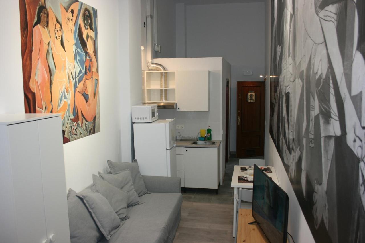 Golondrinas De Malaga "Apartamentos Con Mucho Arte" Y Terraza Solarium En Coliving Екстер'єр фото