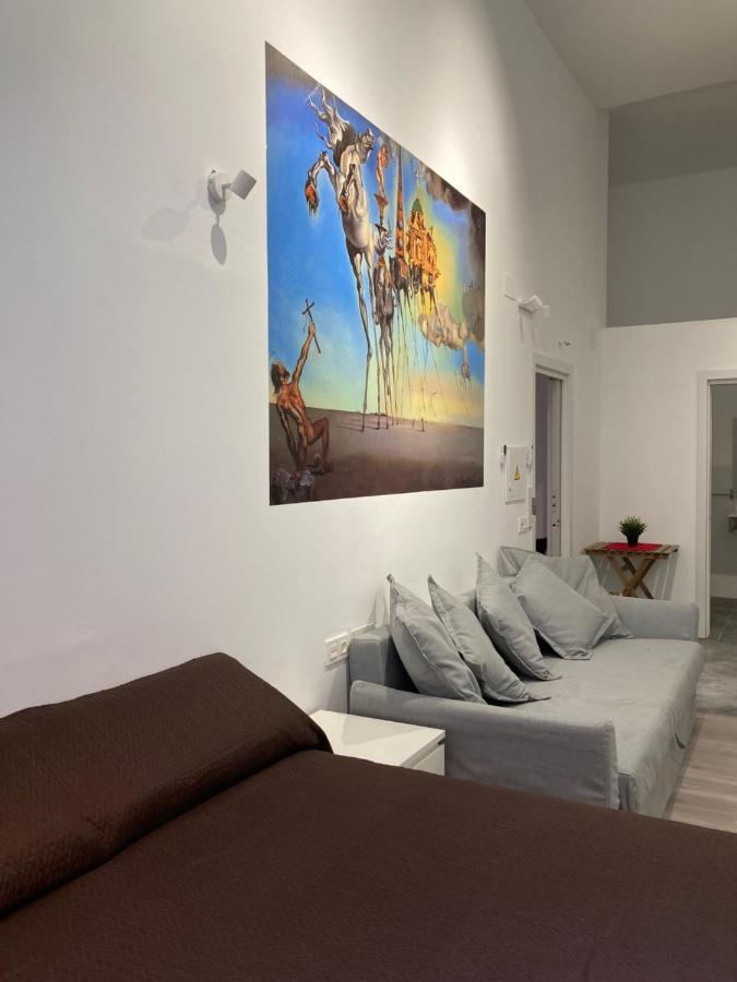 Golondrinas De Malaga "Apartamentos Con Mucho Arte" Y Terraza Solarium En Coliving Екстер'єр фото
